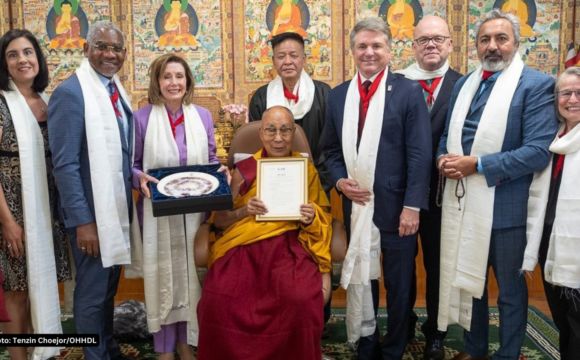 Washington Post: U.S. lawmakers support Dalai Lama amid questions over Tibet’s future